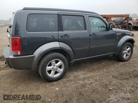 2011 Dodge Nitro SXT z VIN 1D4PT5GK0BW509907, wystawiony jako Copart lot #42716715 z przebiegiem 88 884 mil mil oraz Szkody całkowita. Historia ofert i sprzedaży dostępna na DreamBid. Obrazek 3.