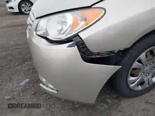 2010 Hyundai Elantra GLS z VIN KMHDU4AD6AU195171, wystawiony jako IAAI lot #41863106 z przebiegiem Nie podano mil oraz . Historia ofert i sprzedaży dostępna na DreamBid. Obrazek 6.