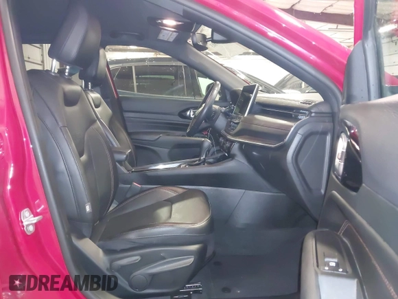 2022 Jeep Compass High Altitude with VIN 3C4NJDCBXNT182369, listed as a IAAI auction lot 41489803 with 17,093 mi miles and . Bid and sale history available at DreamBid. Image 5.