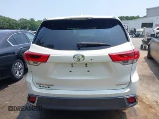 2017 Toyota Highlander Limited with VIN 5TDYZRFH6HS190177, listed as a IAAI auction lot 42398981 with 159,583 mi miles and . Bid and sale history available at DreamBid. Image 16.