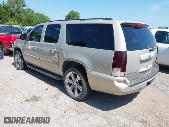 2007 Chevrolet Suburban LS with VIN 1GNFC16087J218794, listed as a IAAI auction lot 42700630 with 262,428 mi miles and . Bid and sale history available at DreamBid. Image 3.