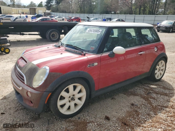 2004 MINI Cooper Hardtop S with VIN WMWRE334X4TD76430, listed as a Copart auction lot 49476985 with 165,626 mi miles and Clean Title. Bid and sale history available at carsss.com. Image 1.