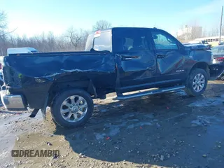 2019 Ram 2500 Big Horn with VIN 3C6UR5DJ2KG696924, listed as a IAAI auction lot 41644092 with 120,705 mi miles and . Bid and sale history available at DreamBid. Image 14.