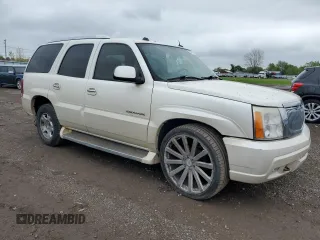 2005 Cadillac Escalade z VIN 1GYEK63N95R204674, wystawiony jako Copart lot #55854175 z przebiegiem 303 771 mil mil oraz Tytuł czysty. Historia ofert i sprzedaży dostępna na DreamBid. Obrazek 4.