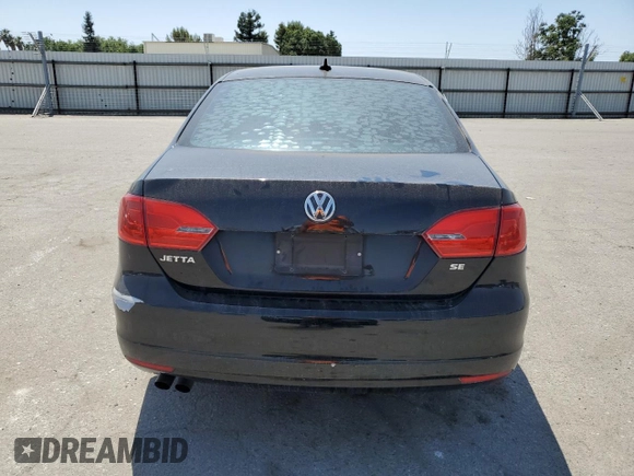 2014 Volkswagen Jetta SE with VIN 3VWD17AJ0EM268515, listed as a Copart auction lot 59977225 with 163,365 mi miles and Salvage title. Bid and sale history available at DreamBid. Image 6.