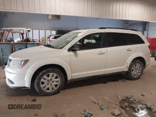 2018 Dodge Journey SE with VIN 3C4PDCAB5JT254022, listed as a IAAI auction lot 41624286 with 97,610 mi miles. Bid and sale history available at carsss.com. Image 14.
