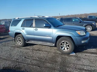 2004 Toyota 4Runner Limited with VIN JTEBU17R540038624, listed as a IAAI auction lot 41673240 with 293,925 mi miles. Bid and sale history available at carsss.com. Image 13.