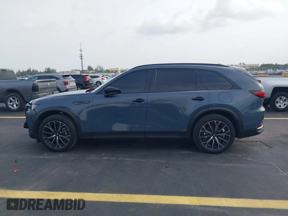 2025 Mazda CX-70 Premium Plus with VIN JM3KJEHA3S1126454, listed as a IAAI auction lot 42427454 with 5,648 mi miles and . Bid and sale history available at DreamBid. Image 14.