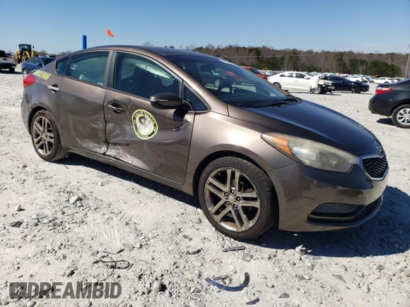 2015 Kia Forte LX with VIN KNAFX4A68F5334379, listed as a Copart auction lot 46833825 with 181,072 mi miles and Salvage Title. Bid and sale history available at DreamBid. Image 4.