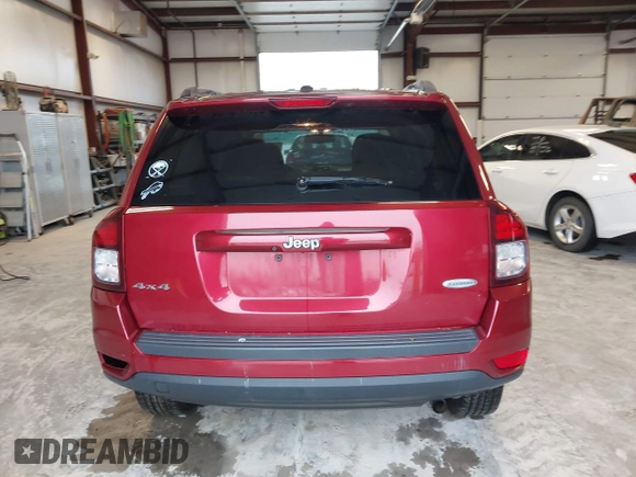 2016 Jeep Compass Latitude z VIN 1C4NJDEB5GD587688, wystawiony jako IAAI lot #41968742 z przebiegiem 113 791 mil mil oraz . Historia ofert i sprzedaży dostępna na DreamBid. Obrazek 16.