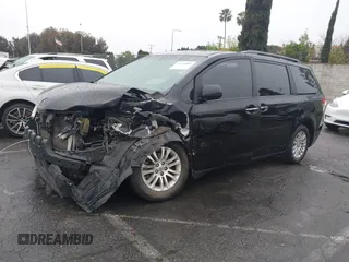 2011 Toyota Sienna XLE AAS with VIN 5TDYK3DC9BS068364, listed as a IAAI auction lot 41733881 with 157,972 mi miles. Bid and sale history available at carsss.com. Image 2.
