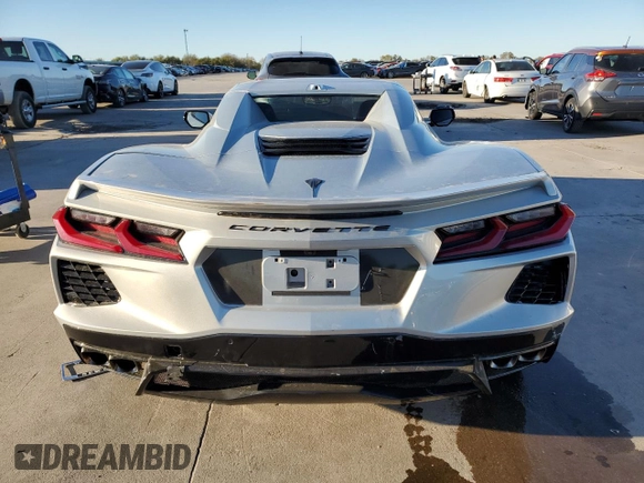 2024 Chevrolet Corvette 2LT z VIN 1G1YB3D44R5111106, wystawiony jako Copart lot #81822654 z przebiegiem 3 279 mil mil oraz Szkoda całkowita • Salvage title. Historia ofert i sprzedaży dostępna na DreamBid. Obrazek 6.