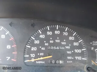 1998 Toyota 4Runner with VIN JT3GM84R6W0032488, listed as a IAAI auction lot 41502573 with 225,419 mi miles. Bid and sale history available at carsss.com. Image 15.