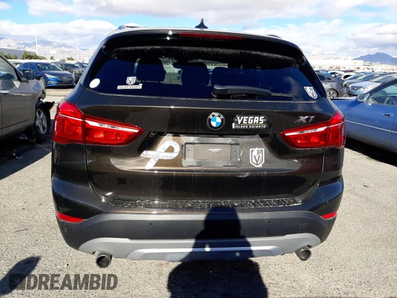 2018 BMW X1 xDrive28i with VIN WBXHT3C34J5K28026, listed as a Copart auction lot 73421382 with 54,327 mi miles. Bid and sale history available at carsss.com. Image 6.