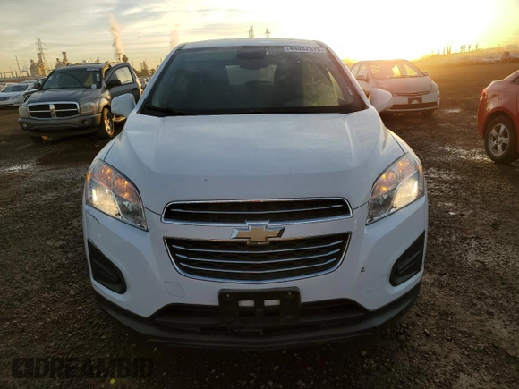 2016 Chevrolet Trax LS with VIN 3GNCJKSBXGL278915, listed as a Copart auction lot 44082575 with 82,598 mi miles and Clean Title. Bid and sale history available at carsss.com. Image 5.
