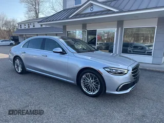 2022 Mercedes-Benz S 580 with VIN W1K6G7GB5NA078108, listed as a IAAI auction lot 42130129 with 63,591 mi miles and . Bid and sale history available at carsss.com. Image 1.