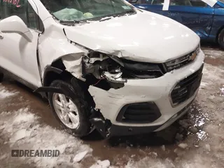 2019 Chevrolet Trax LT with VIN KL7CJPSB4KB904973, listed as a IAAI auction lot 41543482 with 73,897 mi miles. Bid and sale history available at carsss.com. Image 6.