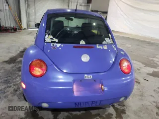 2005 Volkswagen New Beetle Coupe GL with VIN 3VWBK31C05M408271, listed as a Copart auction lot 42717765 with 192,082 mi miles and Salvage Title. Bid and sale history available at carsss.com. Image 6.