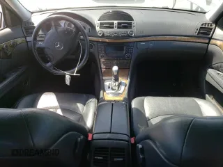 2003 Mercedes-Benz E 320 z VIN WDBUF65J13A168117, wystawiony jako Copart lot #56205235 z przebiegiem Nie podano mil oraz Szkoda całkowita • Salvage title. Historia ofert i sprzedaży dostępna na DreamBid. Obrazek 8.