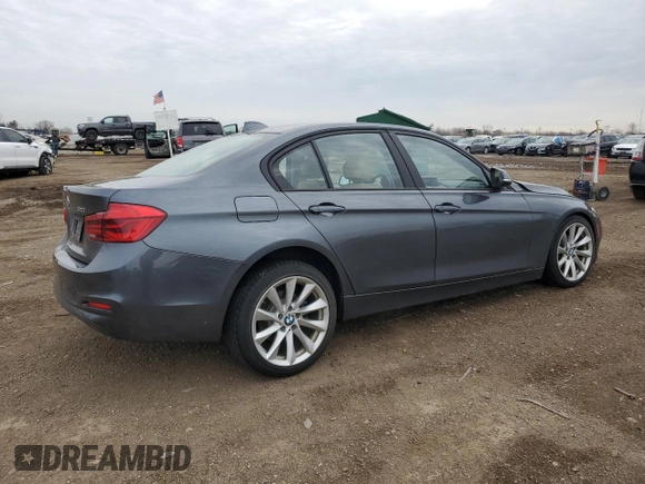 2018 BMW 3 Series 320i xDrive z VIN WBA8A3C57JA491717, wystawiony jako Copart lot #49509515 z przebiegiem 57 141 mil mil oraz Szkoda całkowita • Salvage title. Historia ofert i sprzedaży dostępna na DreamBid. Obrazek 3.