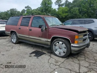1998 Chevrolet Suburban with VIN 1GNEC16R6WJ357136, listed as a Copart auction lot 62788285 with 3,593,212 mi miles and Clean title. Bid and sale history available at DreamBid. Image 4.