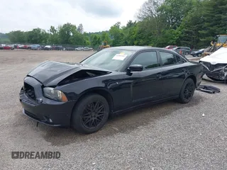 2013 Dodge Charger Police с VIN 2C3CDXAG1DH521921, выставлен на аукционе IAAI как лот 42504902 с пробегом 121 627 миль миль и . История ставок и продаж доступна на DreamBid. Изображение 2.