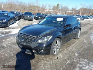 2012 Infiniti M37 with VIN JN1BY1AP7CM330060, listed as a IAAI auction lot 41413311 with 213,104 mi miles. Bid and sale history available at carsss.com. Image 17.