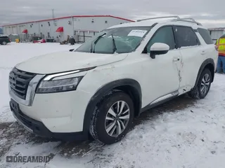 2024 Nissan Pathfinder SL with VIN 5N1DR3CC8RC230407, listed as a IAAI auction lot 41501014 with 5,285 mi miles. Bid and sale history available at carsss.com. Image 2.