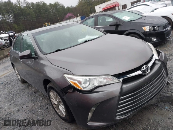 2017 Toyota Camry XLE with VIN 4T1BF1FK2HU714654, listed as a IAAI auction lot 41852758 with 137,016 mi miles. Bid and sale history available at carsss.com. Image 13.