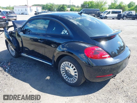 2016 Volkswagen Beetle SE с VIN 3VWJ17AT9GM620367, выставлен на аукционе IAAI как лот 42198976 с пробегом 94 048 миль миль и . История ставок и продаж доступна на DreamBid. Изображение 3.