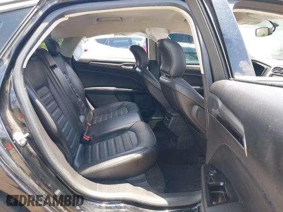 2016 Ford Fusion SE z VIN 1FA6P0HD4G5112316, wystawiony jako IAAI lot #42590912 z przebiegiem 111 204 mil mil oraz . Historia ofert i sprzedaży dostępna na DreamBid. Obrazek 8.