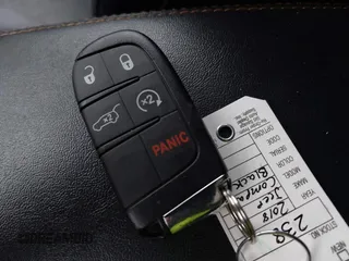 2018 Jeep Compass Limited с VIN 3C4NJDCB5JT399323, выставлен на аукционе IAAI как лот 42258919 с пробегом 77 650 миль миль и . История ставок и продаж доступна на DreamBid. Изображение 11.