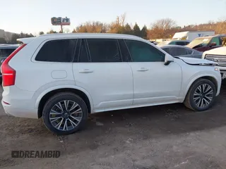 2020 Volvo XC90 Momentum z VIN YV4A221K6L1560952, wystawiony jako IAAI lot #41340408 z przebiegiem 105 731 mil mil oraz . Historia ofert i sprzedaży dostępna na DreamBid. Obrazek 13.