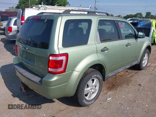 2008 Ford Escape XLT with VIN 1FMCU93188KA89855, listed as a IAAI auction lot 42581640 with 172,576 mi miles and . Bid and sale history available at DreamBid. Image 4.