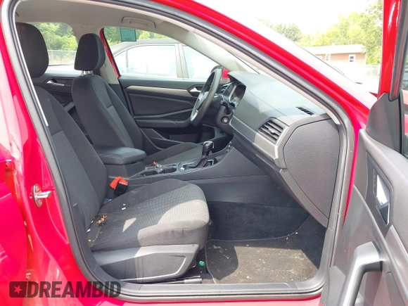 2019 Volkswagen Jetta S with VIN 3VWC57BU7KM125517, listed as a IAAI auction lot 42423324 with 182,385 mi miles and . Bid and sale history available at DreamBid. Image 5.