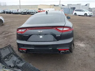 2018 Kia Stinger GT with VIN KNAE35LC4J6027939, listed as a IAAI auction lot 41790058 with 82,723 mi miles. Bid and sale history available at carsss.com. Image 16.