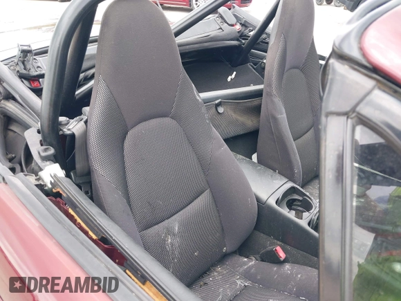 2003 Mazda MX-5 Miata Cloth with VIN JM1NB353130304852, listed as a IAAI auction lot 42145498 with Not provided miles and . Bid and sale history available at DreamBid. Image 8.