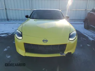 2024 Nissan Z Performance с VIN JN1BZ4BH1RM361092, выставлен на аукционе Copart как лот 43066615 с пробегом 4 335 миль миль и Списание • Salvage title. История ставок и продаж доступна на DreamBid. Изображение 5.
