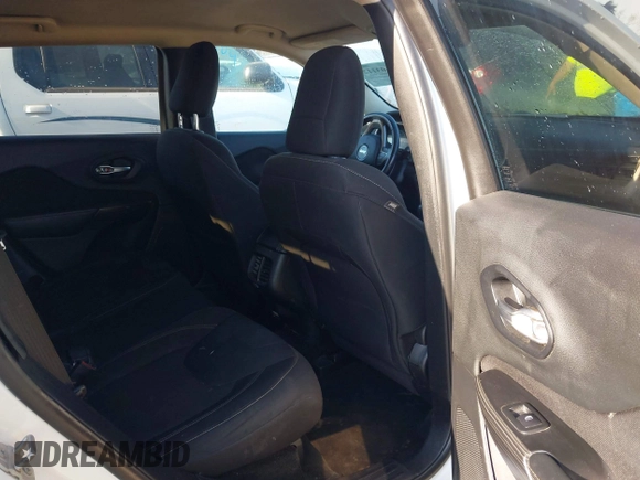 2015 Jeep Cherokee Latitude with VIN 1C4PJLCBXFW506502, listed as a IAAI auction lot 42103117 with 160,433 mi miles and . Bid and sale history available at carsss.com. Image 8.