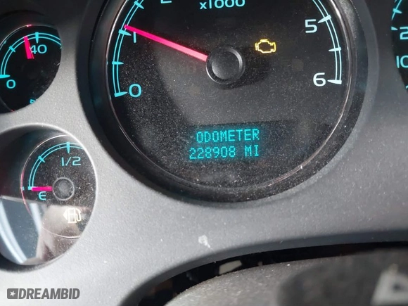 2008 Chevrolet Suburban LT w/3LT with VIN 3GNFC16098G150346, listed as a IAAI auction lot 41523328 with 228,908 mi miles. Bid and sale history available at carsss.com. Image 7.