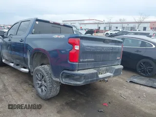 2019 Chevrolet Silverado 1500 RST with VIN 1GCUYEED5KZ216511, listed as a IAAI auction lot 42020392 with 70,798 mi miles and . Bid and sale history available at DreamBid. Image 3.
