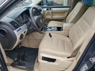 2008 Volkswagen Touareg V6 with VIN WVGBE77LX8D045580, listed as a Copart auction lot 51677485 with 108,062 mi miles and Clean title. Bid and sale history available at DreamBid. Image 7.