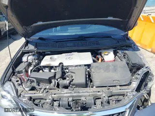 2014 Lexus CT 200h Hybrid with VIN JTHKD5BH7E2195361, listed as a IAAI auction lot 41992404 with 210,313 mi miles. Bid and sale history available at carsss.com. Image 10.