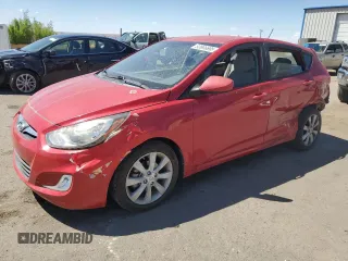2012 Hyundai Accent SE z VIN KMHCU5AE5CU027308, wystawiony jako Copart lot #54623785 z przebiegiem 45 237 mil mil oraz Szkody całkowita. Historia ofert i sprzedaży dostępna na DreamBid. Obrazek 1.