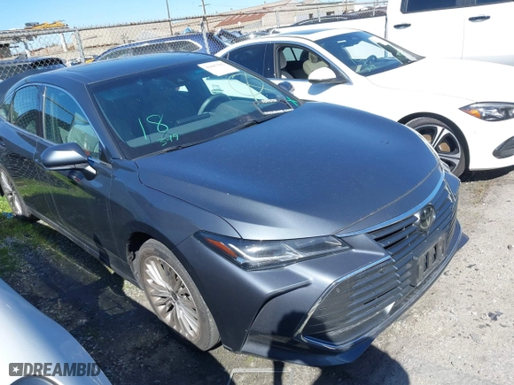 2022 Toyota Avalon Limited with VIN 4T1DZ1FB7NU073450, listed as a IAAI auction lot 41607582 with 43,664 mi miles. Bid and sale history available at carsss.com. Image 1.