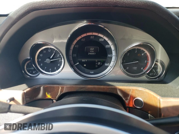 2013 Mercedes-Benz E-Class E 350 Luxury BlueTEC with VIN WDDHF2EB8DA694367, listed as a Copart auction lot 46173715 with 240,051 mi miles and Salvage Title. Bid and sale history available at carsss.com. Image 9.