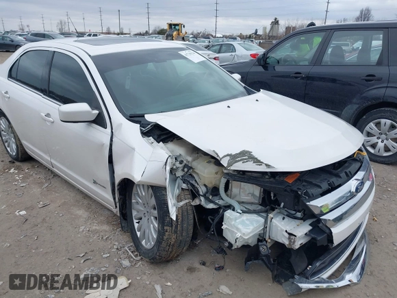 2011 Ford Fusion Hybrid with VIN 3FADP0L31BR316647, listed as a IAAI auction lot 41730126 with 162,354 mi miles. Bid and sale history available at carsss.com. Image 6.