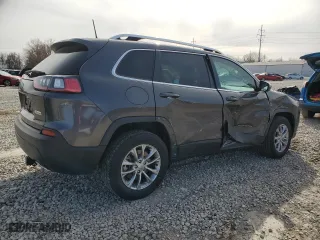 2021 Jeep Cherokee Latitude Lux with VIN 1C4PJMMX2MD226002, listed as a Copart auction lot 50061145 with 28,326 mi miles and Salvage Title. Bid and sale history available at carsss.com. Image 3.