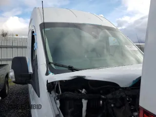 2023 Ford Transit Cargo z VIN 1FTBR1X8XPKB14862, wystawiony jako Copart lot #83661874 z przebiegiem Nie podano mil oraz Szkoda całkowita • Salvage title. Historia ofert i sprzedaży dostępna na DreamBid. Obrazek 5.