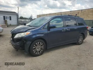 2018 Toyota Sienna XLE Auto Access Seat with VIN 5TDYZ3DC5JS913852, listed as a Copart auction lot 63014955 with 118,327 mi miles and Salvage title. Bid and sale history available at DreamBid. Image 1.